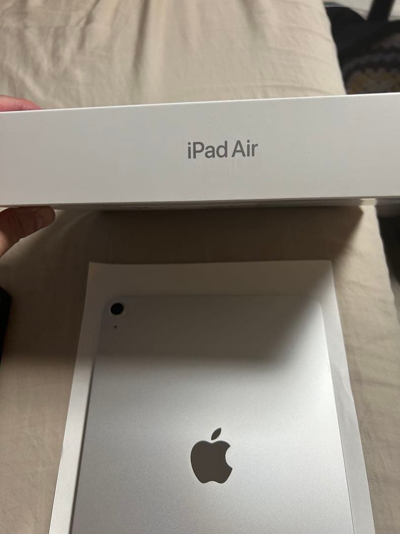 Apple iPad Air 4 シルバー （動作不良あり）