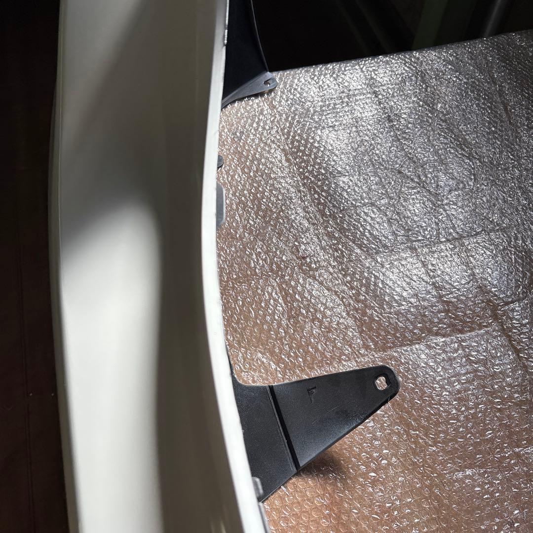 (96)NHP10 アクア社外リアバンパーフェイス※前期/中期