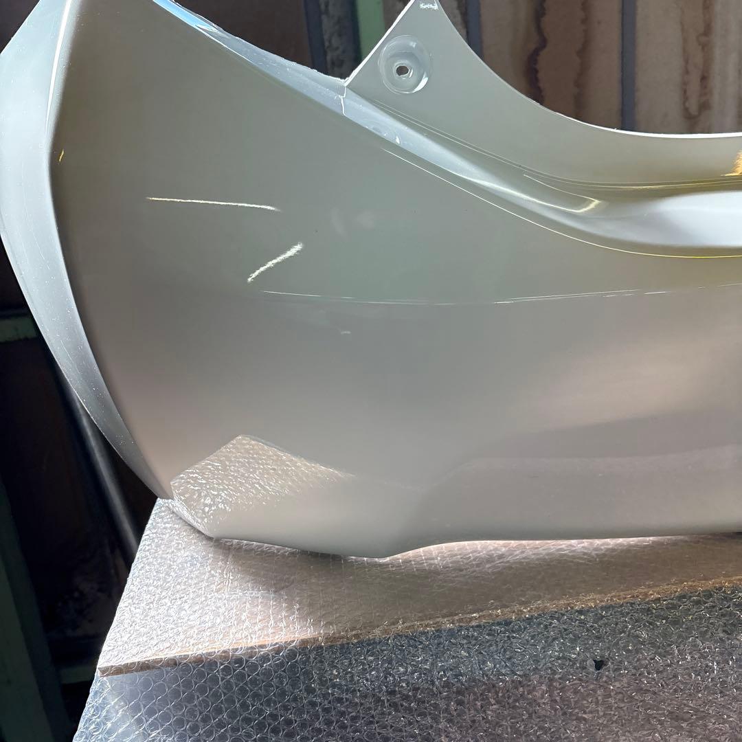 (96)NHP10 アクア社外リアバンパーフェイス※前期/中期