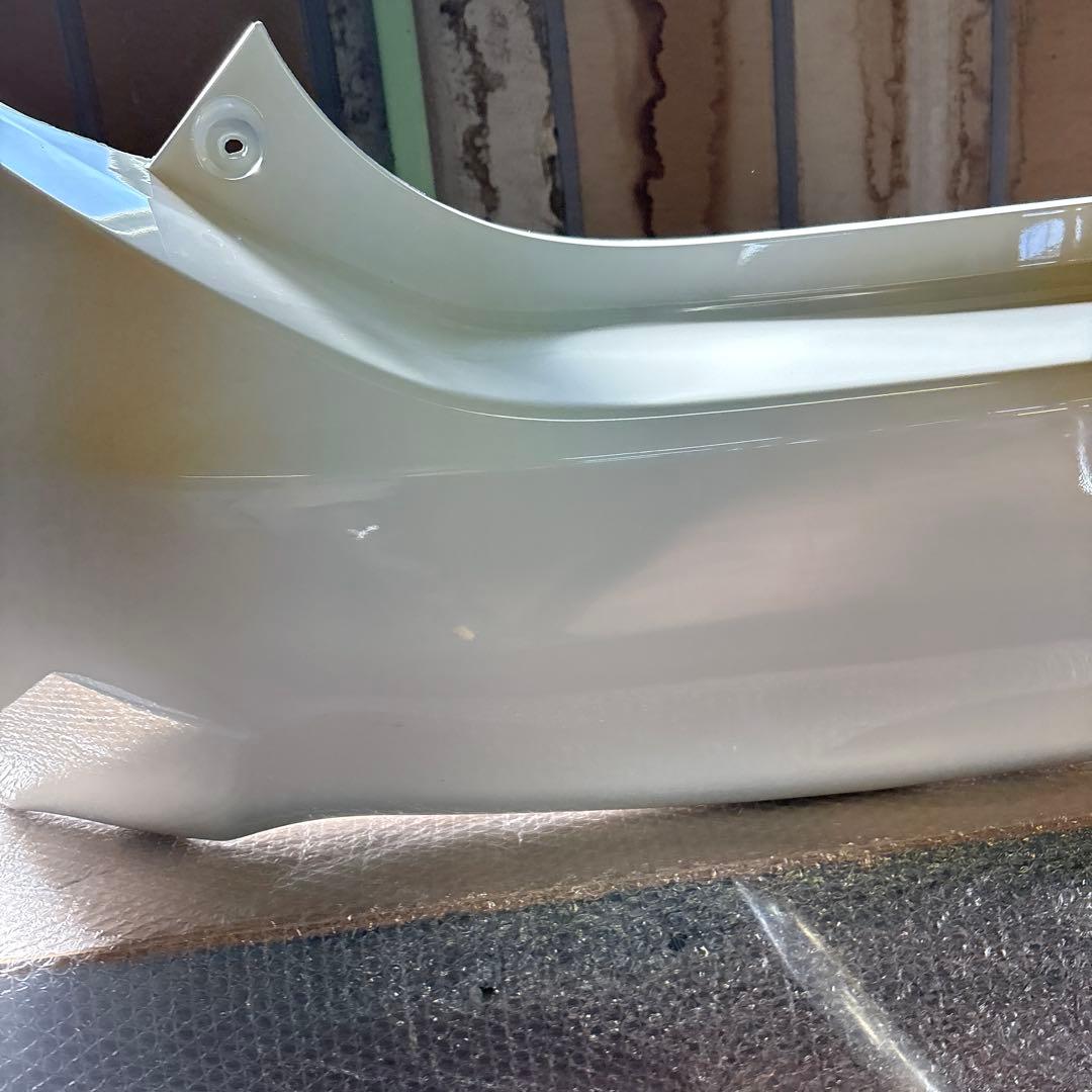 (96)NHP10 アクア社外リアバンパーフェイス※前期/中期