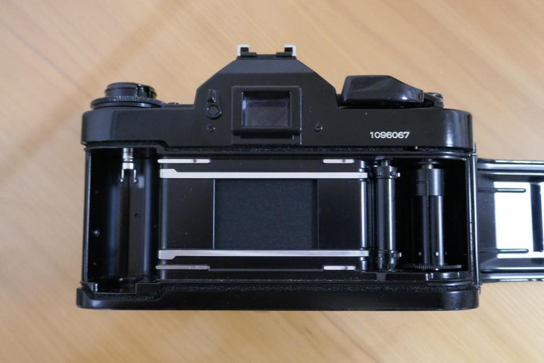 Rtさん専用　Canon A-1 フィルム一眼レフカメラ 28mmレンズ付き