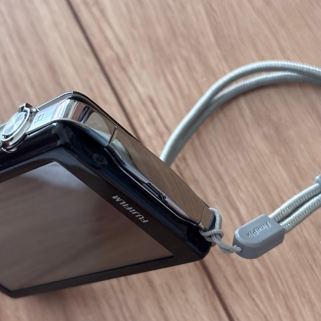 FUJIFILM FINEPIX Z700EXR デジカメ ブラック