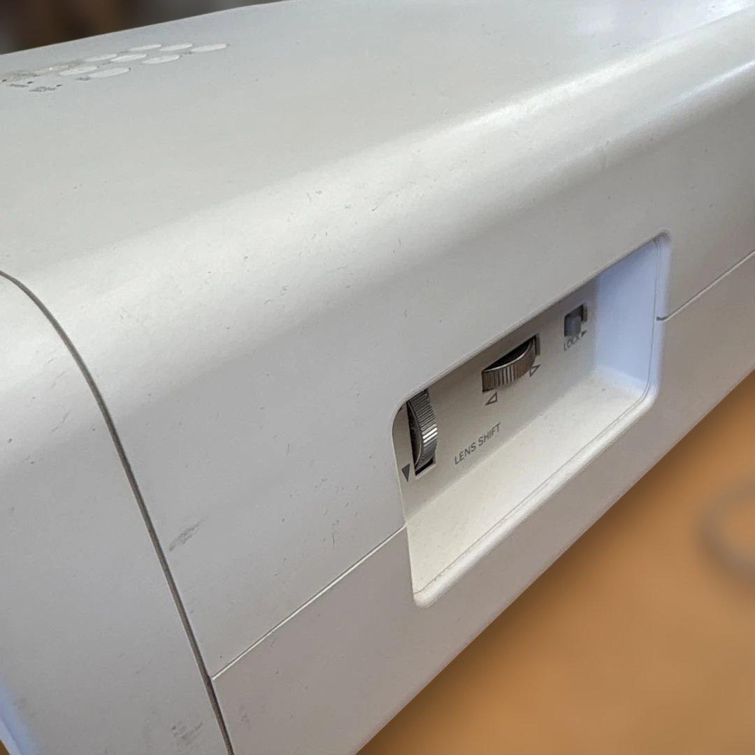 SANYO LP-Z2000 プロジェクター本体のみ