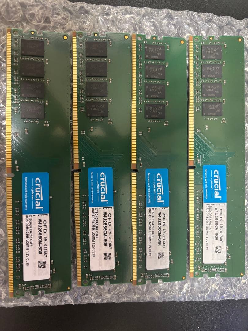Crucial 8GB DDR4 メモリー 4枚セット