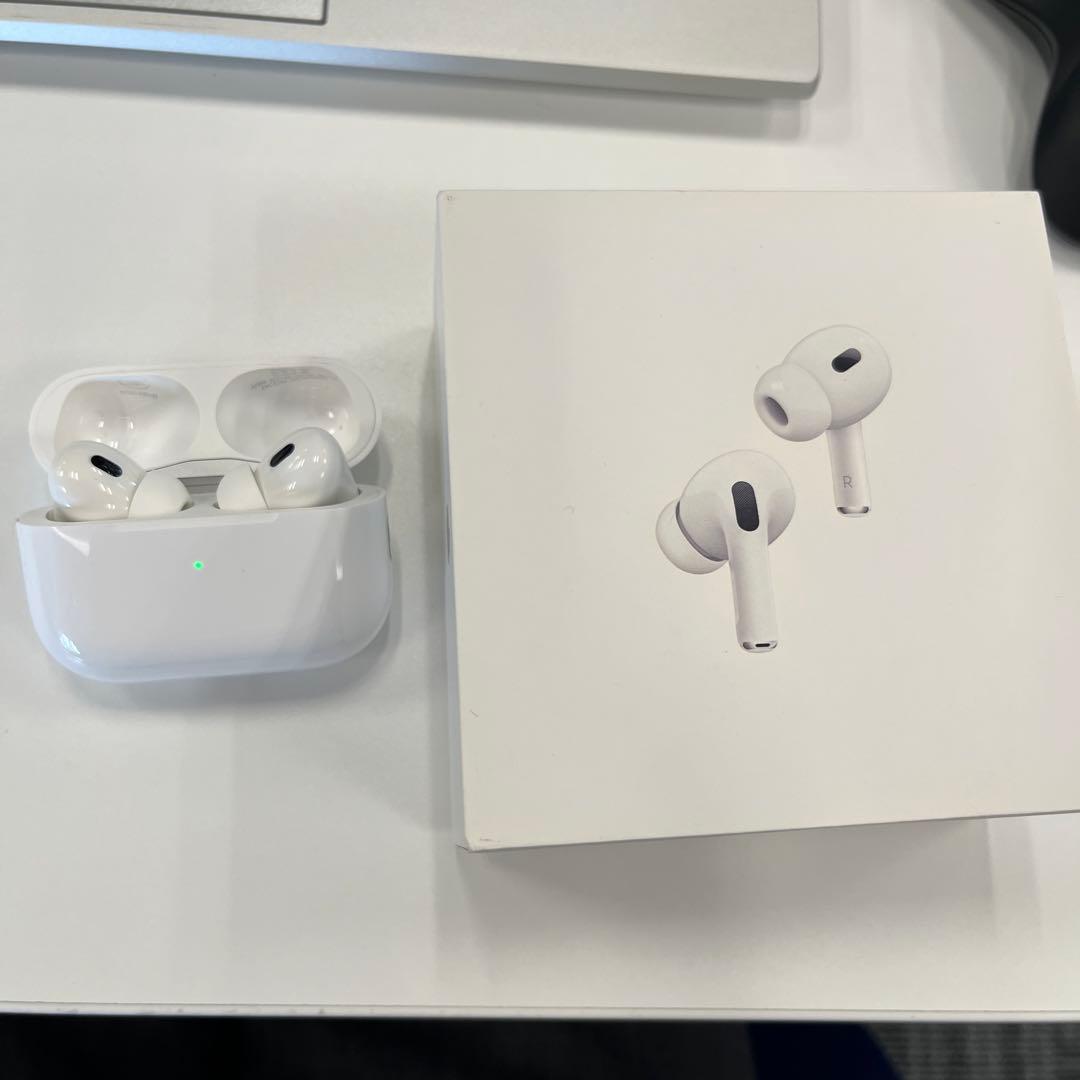 ひ*で様 Apple AirPods Pro 2/USB 本体と充電ケース