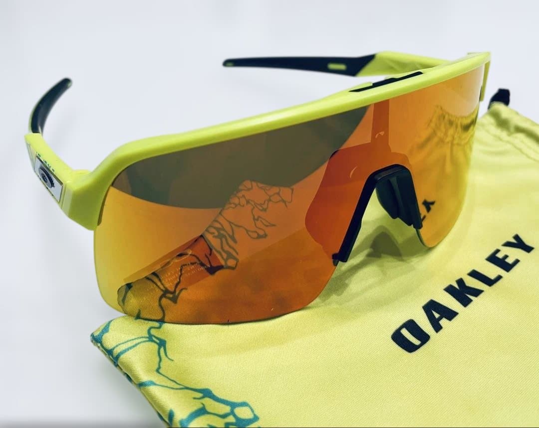OAKLEY オークリー 国内正規品 サングラス　Sutro Lite