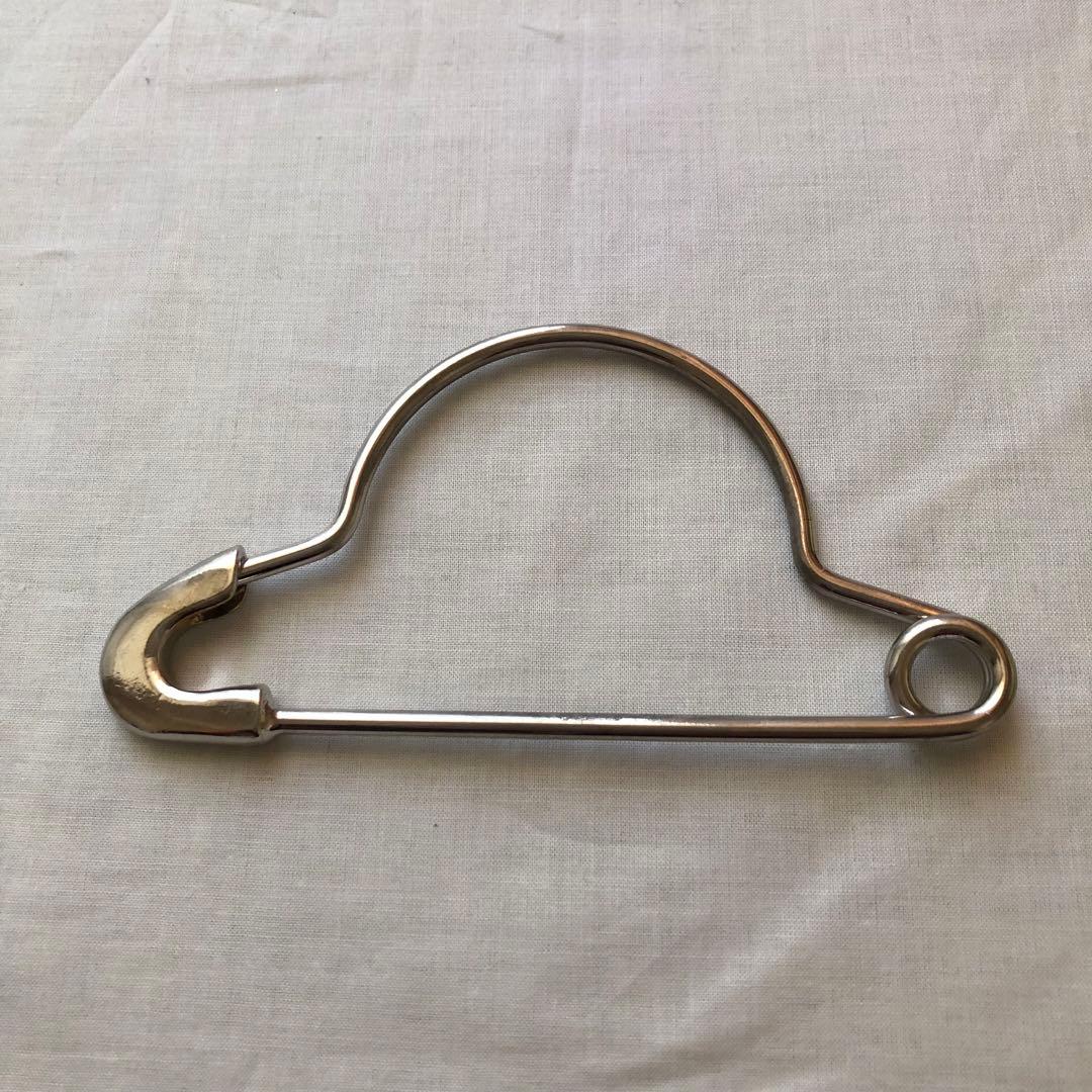 toga トーガ 安全ピン　バングル　ブレスレット　初期