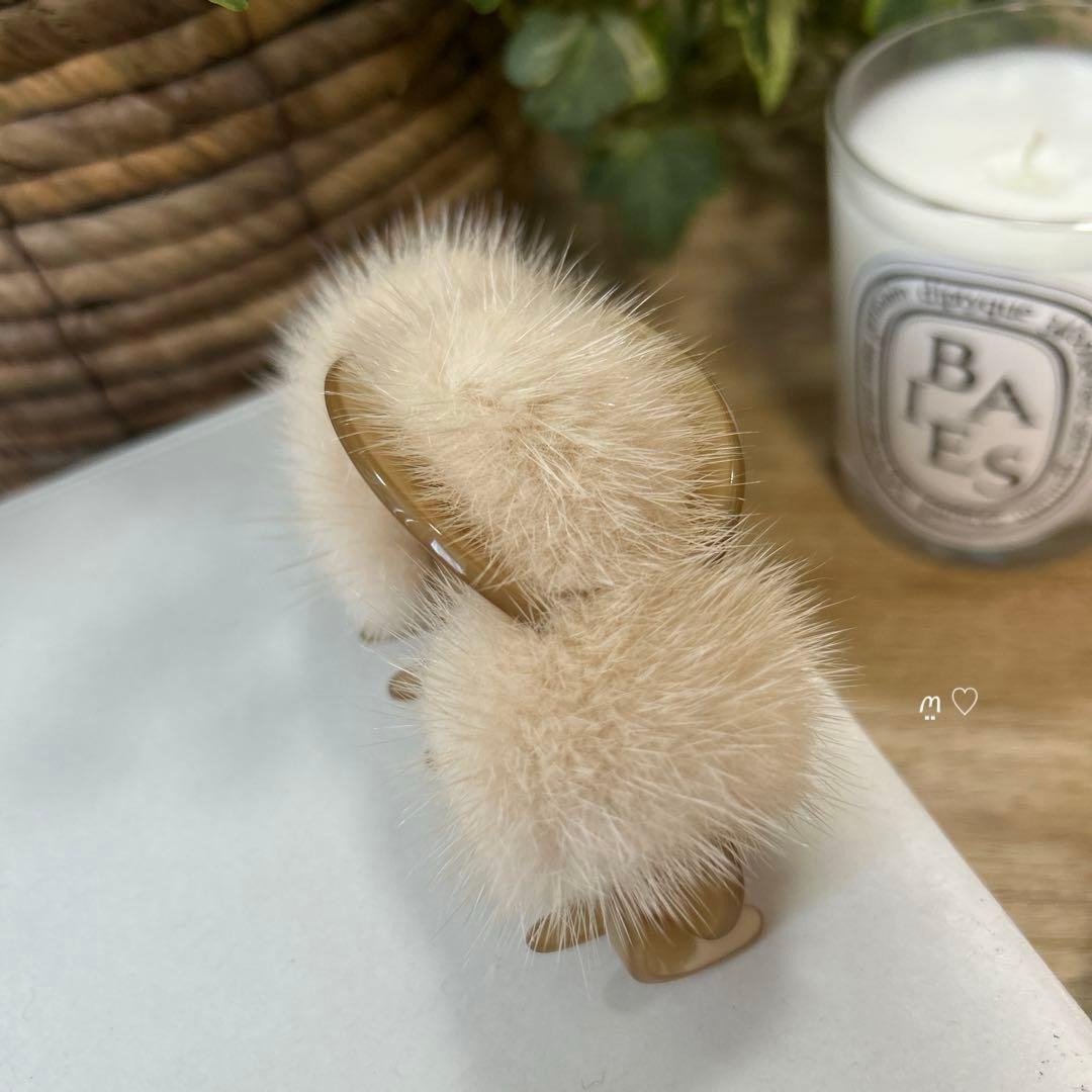 アレクサンドルドゥパリ　ミンクファークリップ　ヘアアクセサリー　バンスクリップ