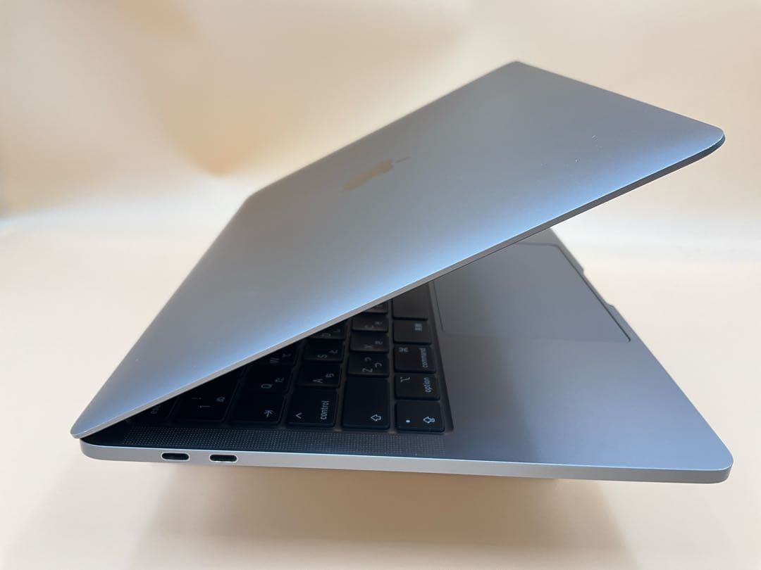 Macbook Pro 2020 13インチ M1 メモリ16GB 1TB