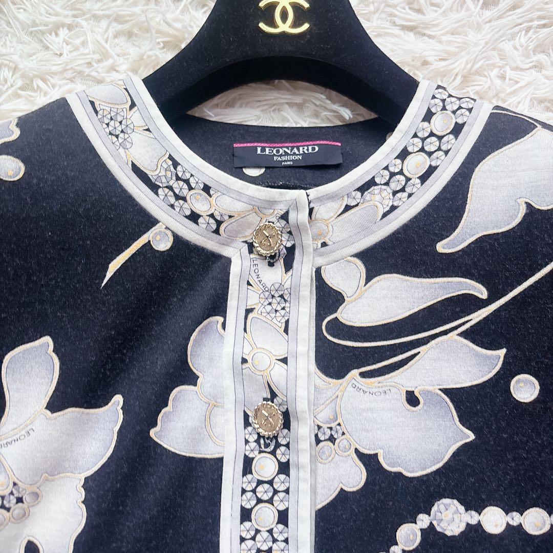 極美品✨レオナール 長袖 カーディガン 金釦 ロゴ トリム 肩パット M