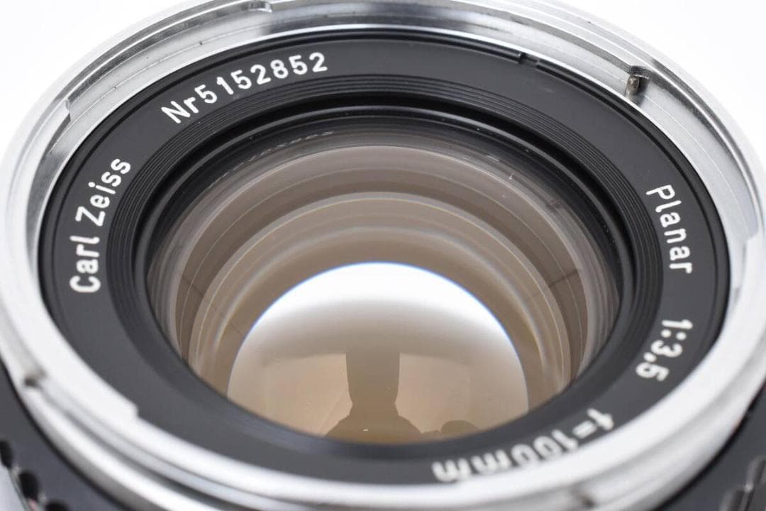 とも　HASSELBLAD Planar 100mm F3.5 先白