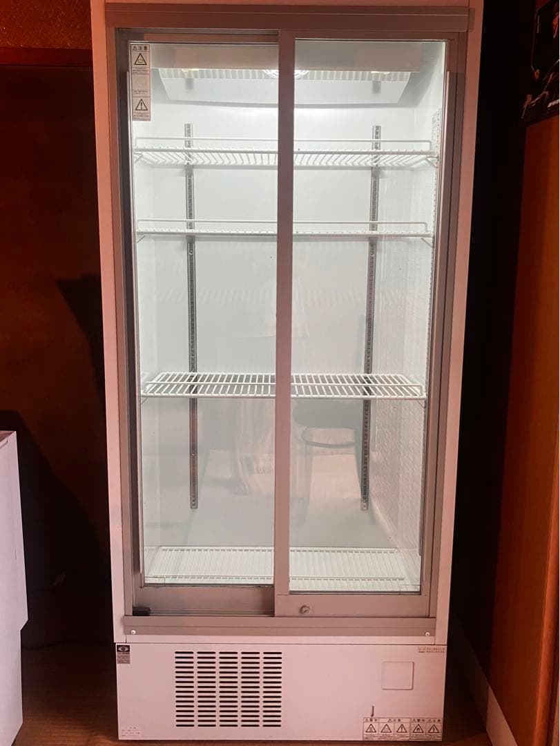 マ*ス様 冷蔵ショーケース　DC-ME31A 大和冷機 　2012年製