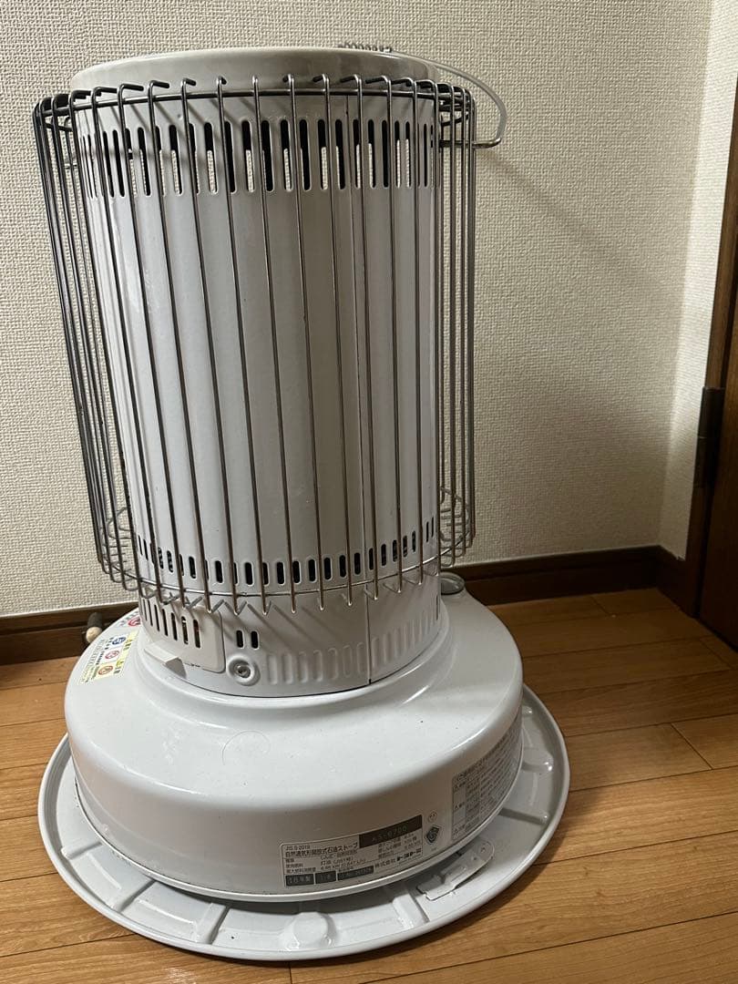 Yちゃん石油ストーブ【TOYOTOMI】 KS-6700 引取り限定