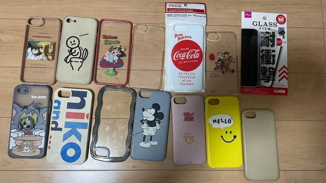 iPhone 8本体 + ケース多数　ジャンク扱い