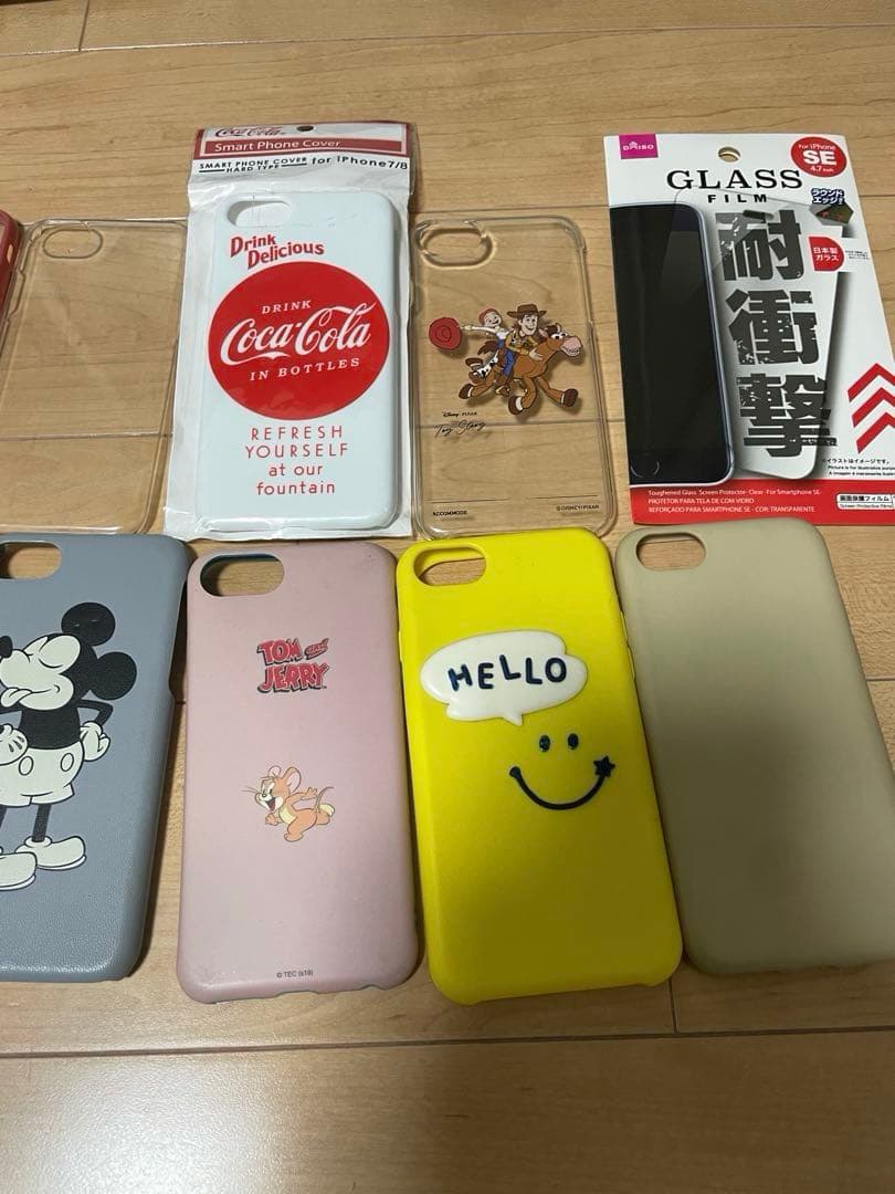 iPhone 8本体 + ケース多数　ジャンク扱い