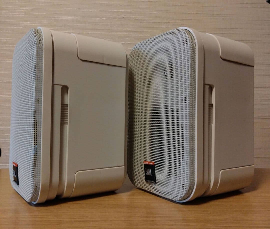 【美品】JBLコントロール1PRO 白