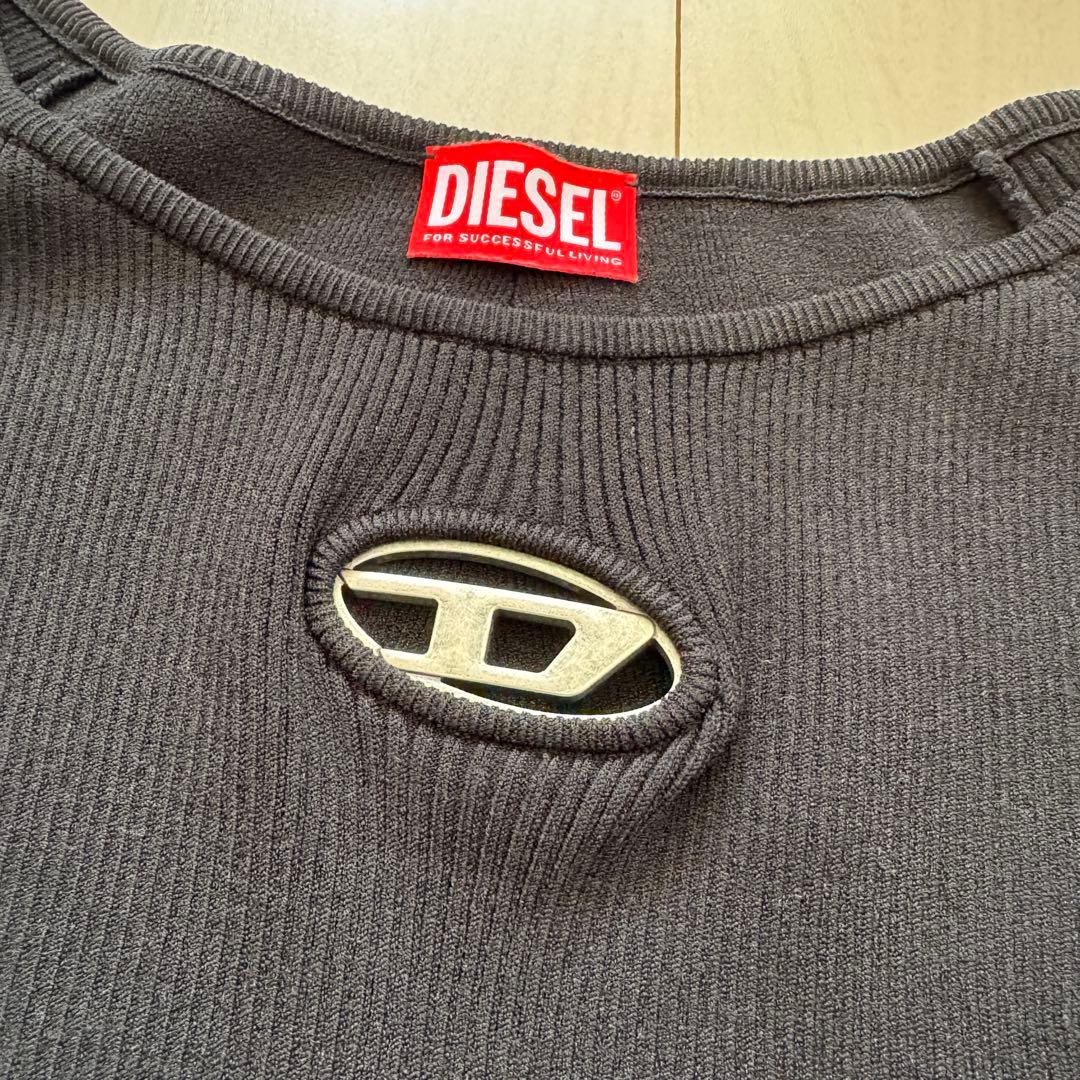 DIESEL ブラック クロップド長袖トップス