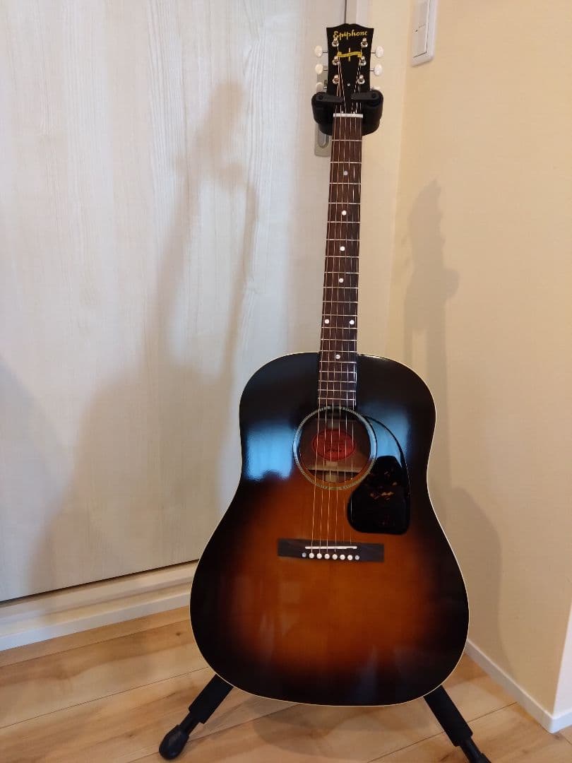 アコースティックギター サンバースト ハードケース付き