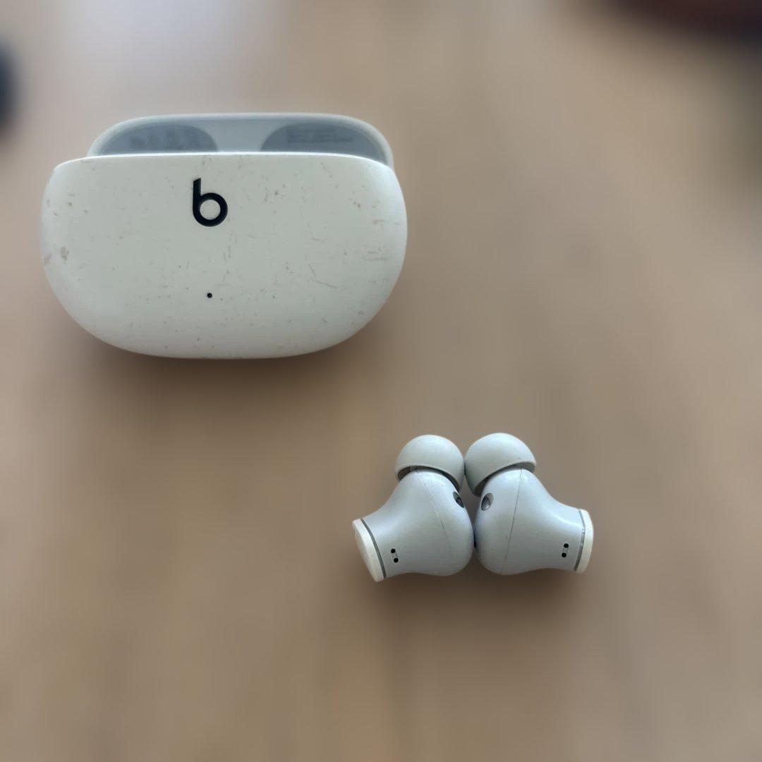 イヤホン eats Studio Buds