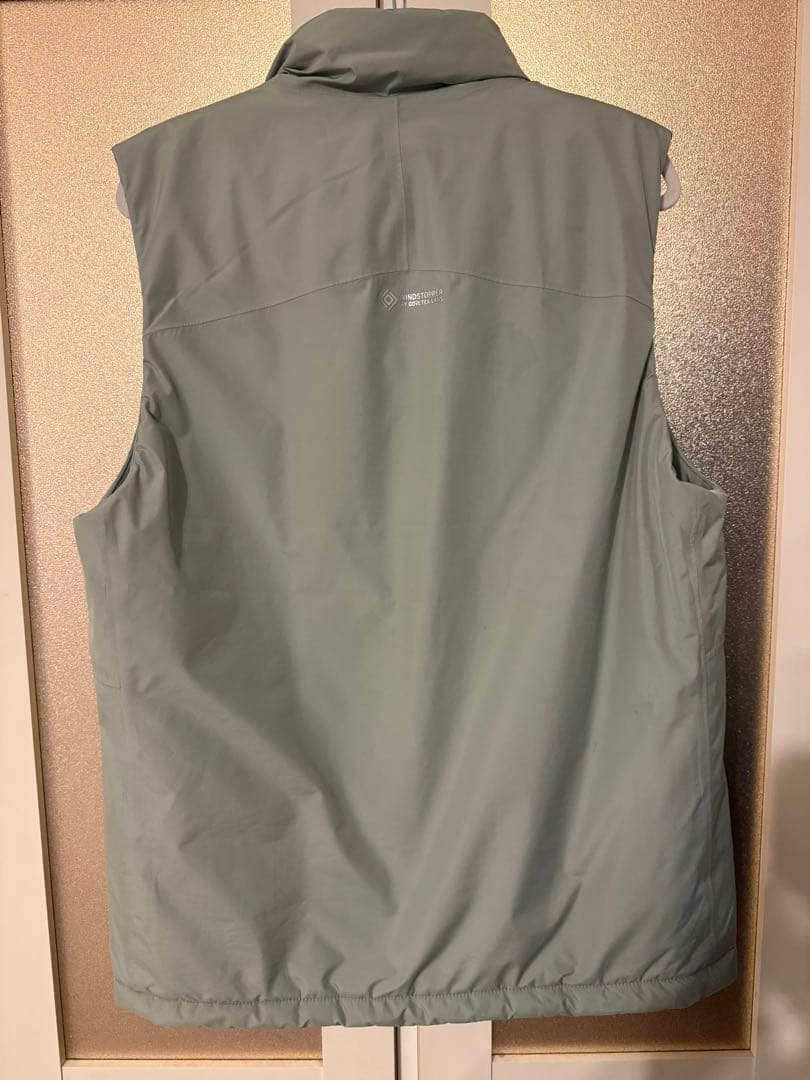 トップス  PEAK GORE WINDSTOPPER WARM VEST