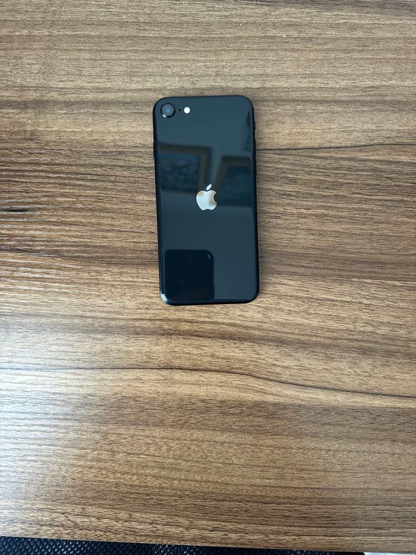 Apple iPhone SE2 ブラック 本体