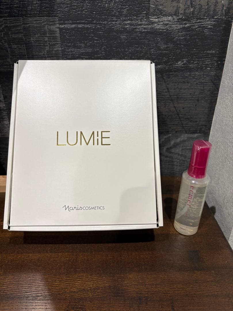 メガビューティ LUMIE