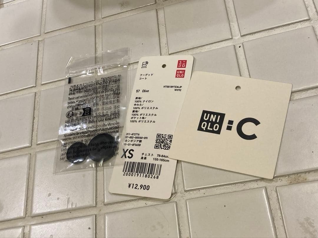 新品試着のみ　ユニクロC フーデッドコート　カーキ　XS