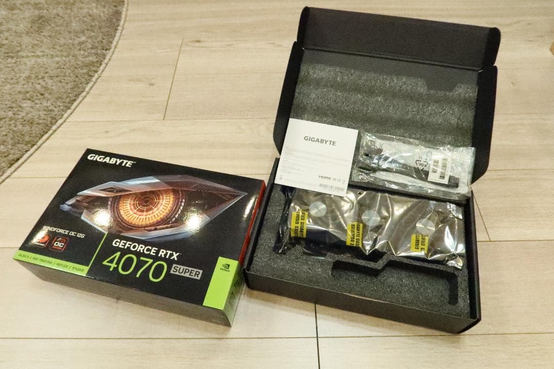 Gigabyte RTX4070Super WF OC V1.0 12G 美品