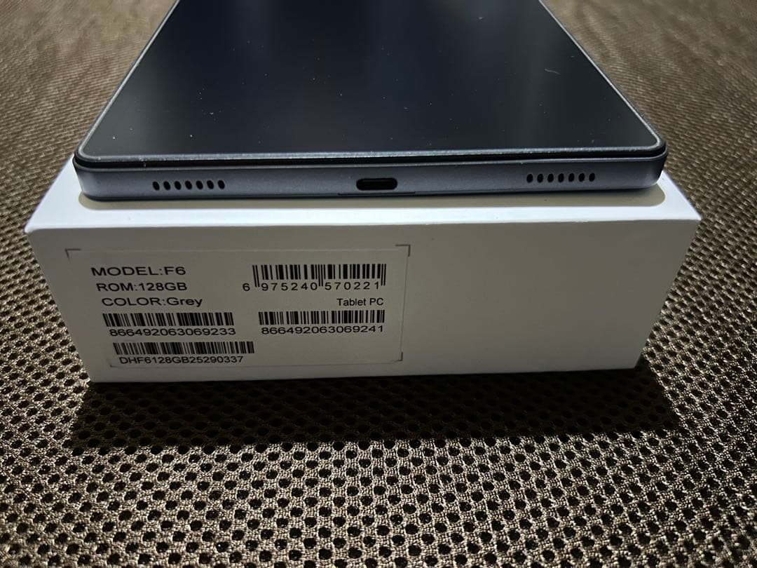 HEAD WOLF タブレット8.4インチF PAD6　 LTE2.5K