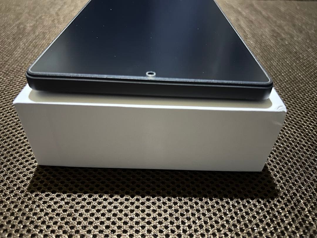 HEAD WOLF タブレット8.4インチF PAD6　 LTE2.5K