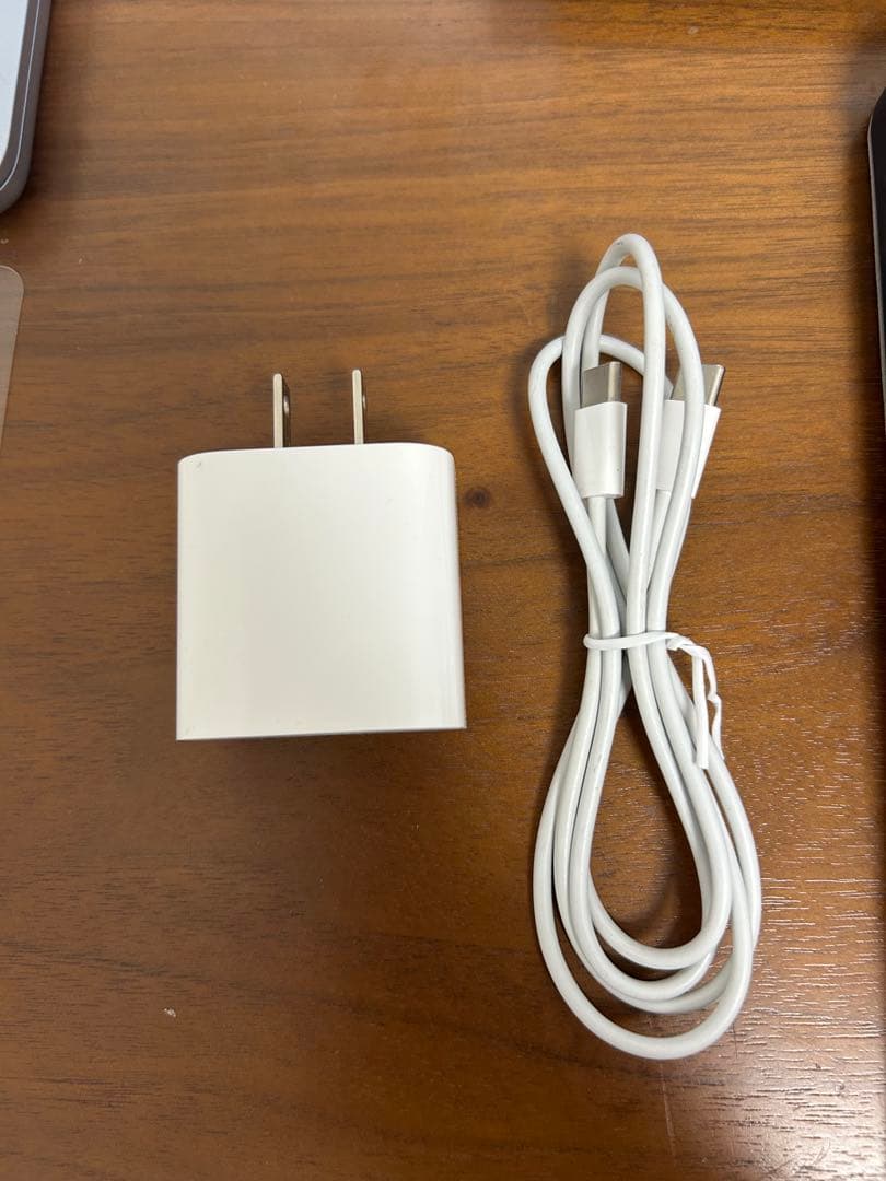 iPad Air 第5世代 256GB wifiモデル【カバー, シート付】