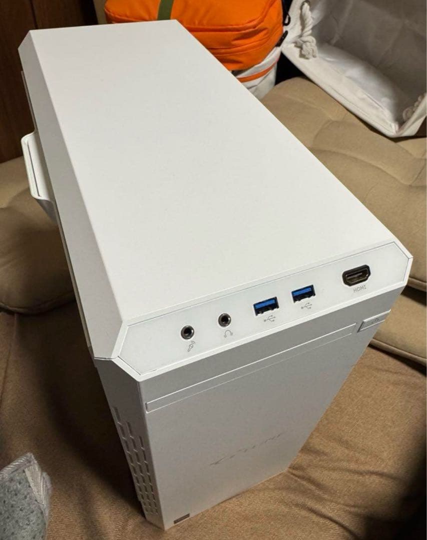 G-Tune ホワイト PCケース　マウスコンピュータ