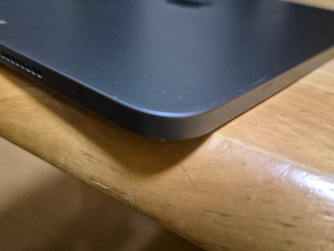 【美品·おまけ付】バッテリー100% iPadPRO11インチWi-Fi第3世代