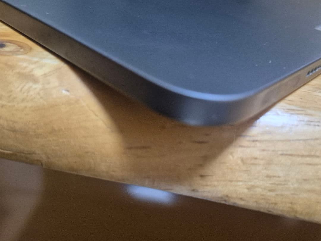 【美品·おまけ付】バッテリー100% iPadPRO11インチWi-Fi第3世代