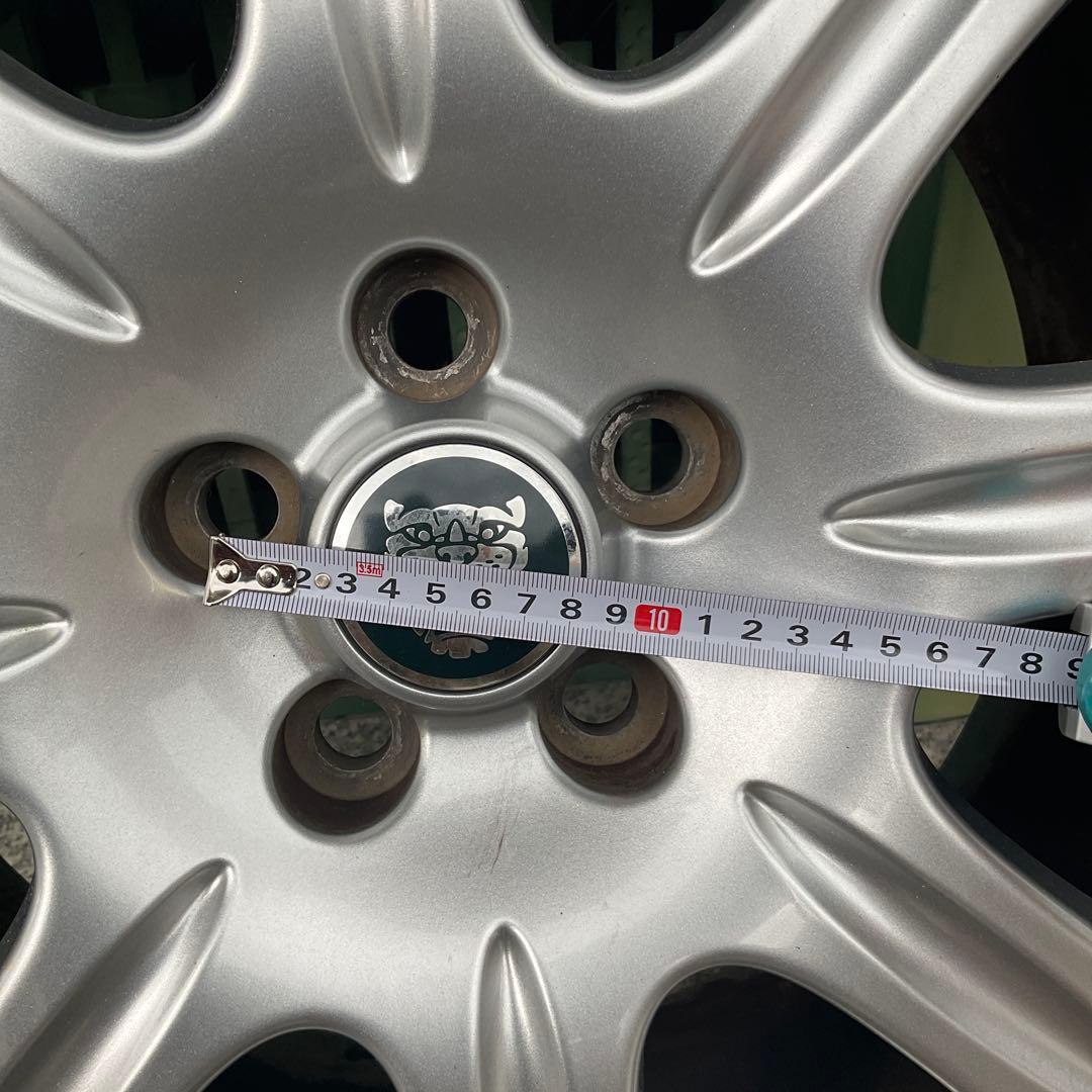 ジャガー XJ 18インチホイールとタイヤ