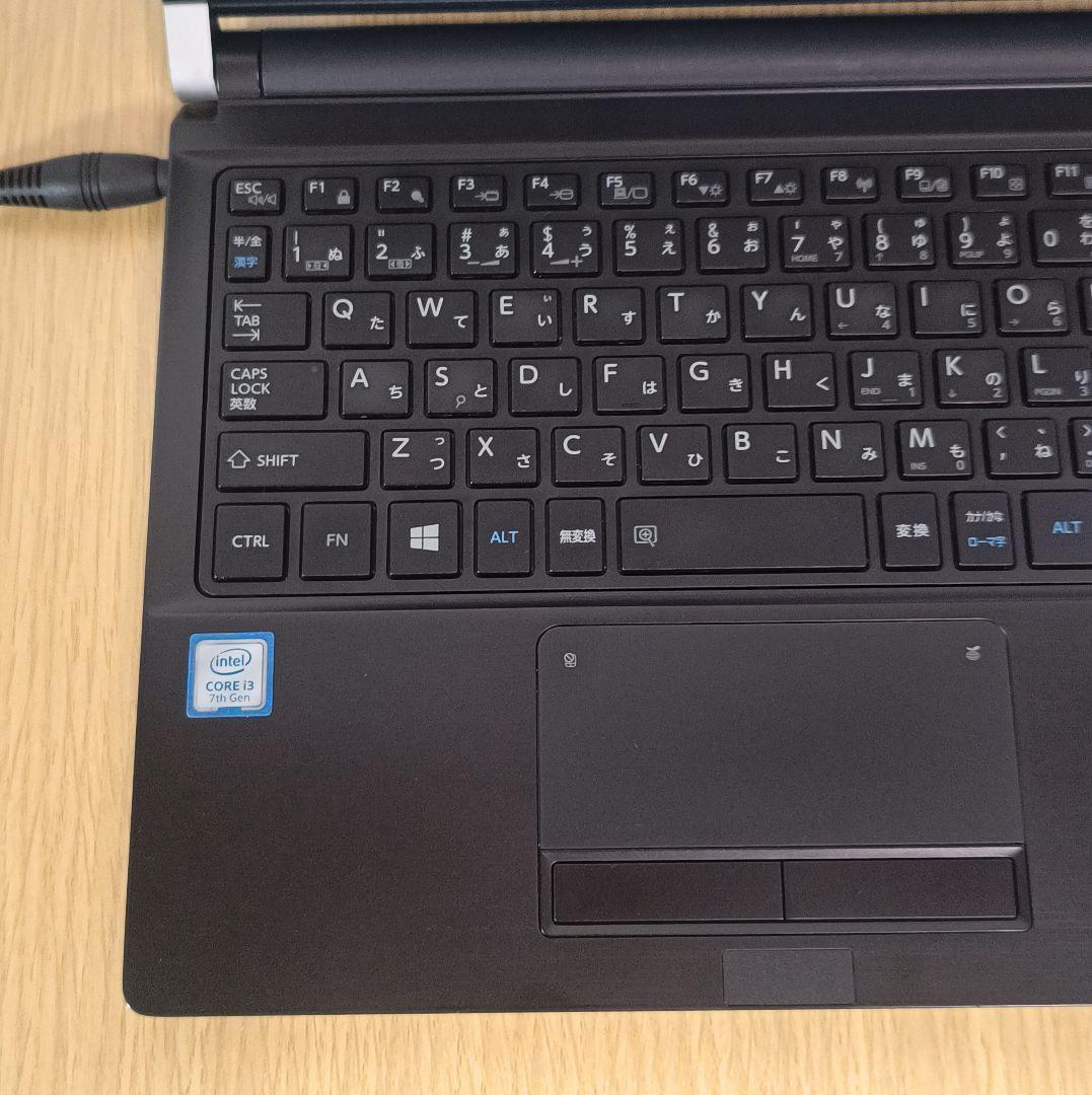 特価✨️薄型ノートパソコン/軽量/新品SSD256GB/メモリ8GB/オフィス付