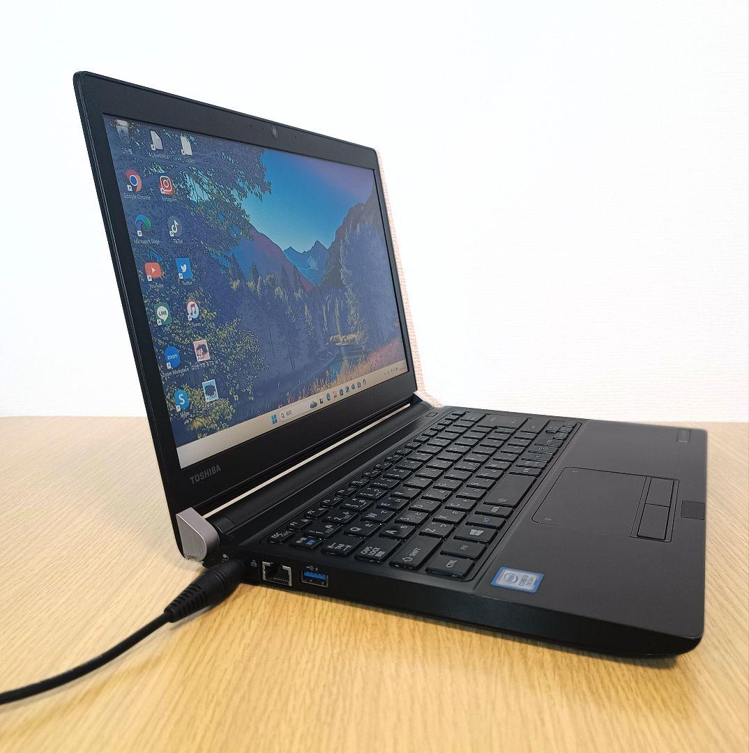 特価✨️薄型ノートパソコン/軽量/新品SSD256GB/メモリ8GB/オフィス付