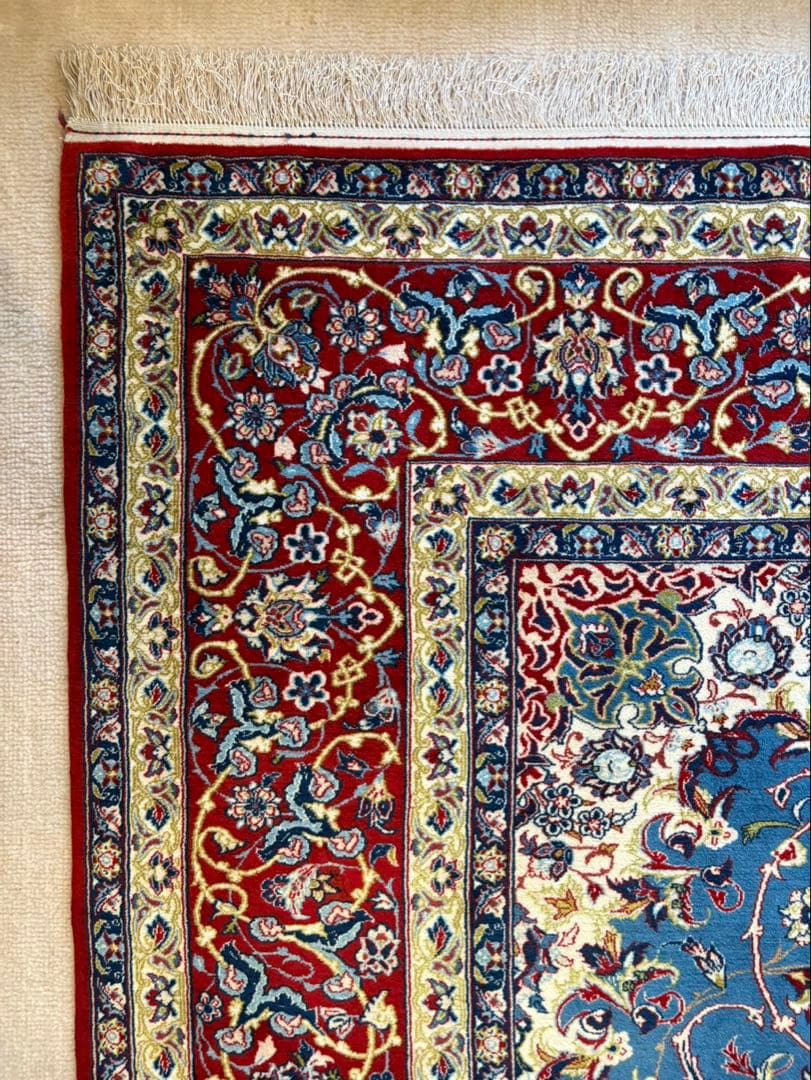 ペルシャ絨毯 イスファハン産（セイラフィアン工房）サイズ約211x152cm