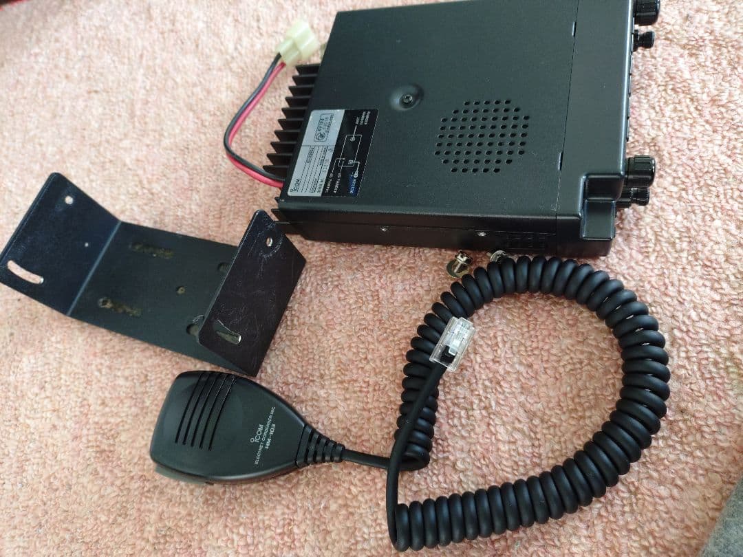 ICOM IC-2350Ｊ アマチュア無線機　　　　　　モービル機