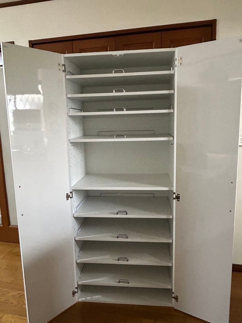 【値下げしました】 ディノス　食器が探しやすく取り出しやすい食器棚 幅75cm