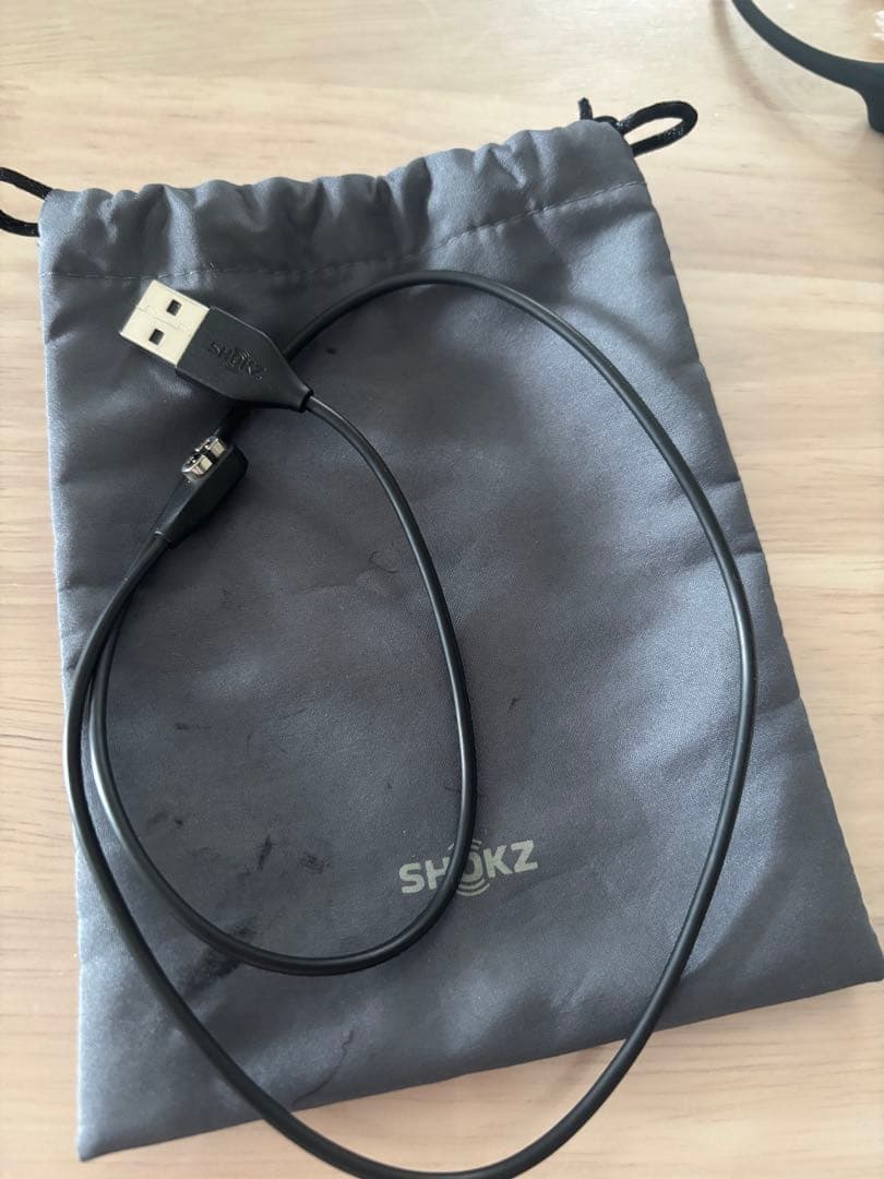 【美品】SHOKZ 骨伝導イヤホン　Open Run