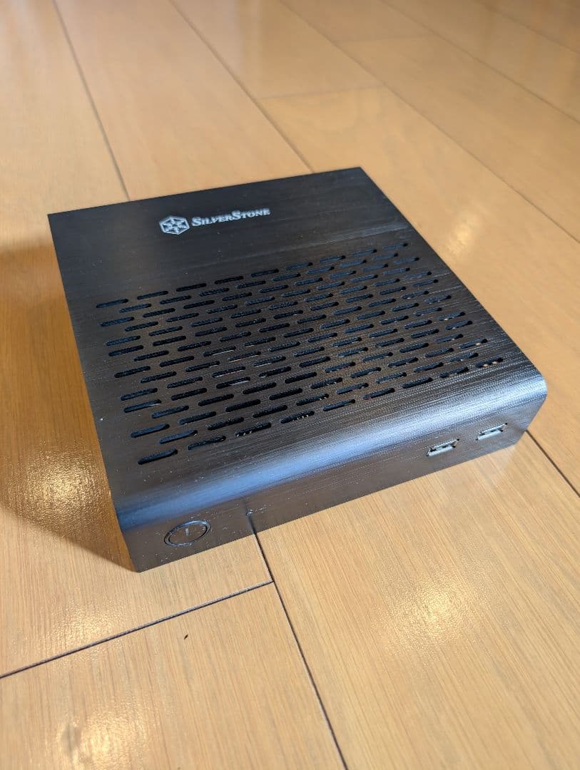 SilverStone ミニPC USB 3.0 HDMI