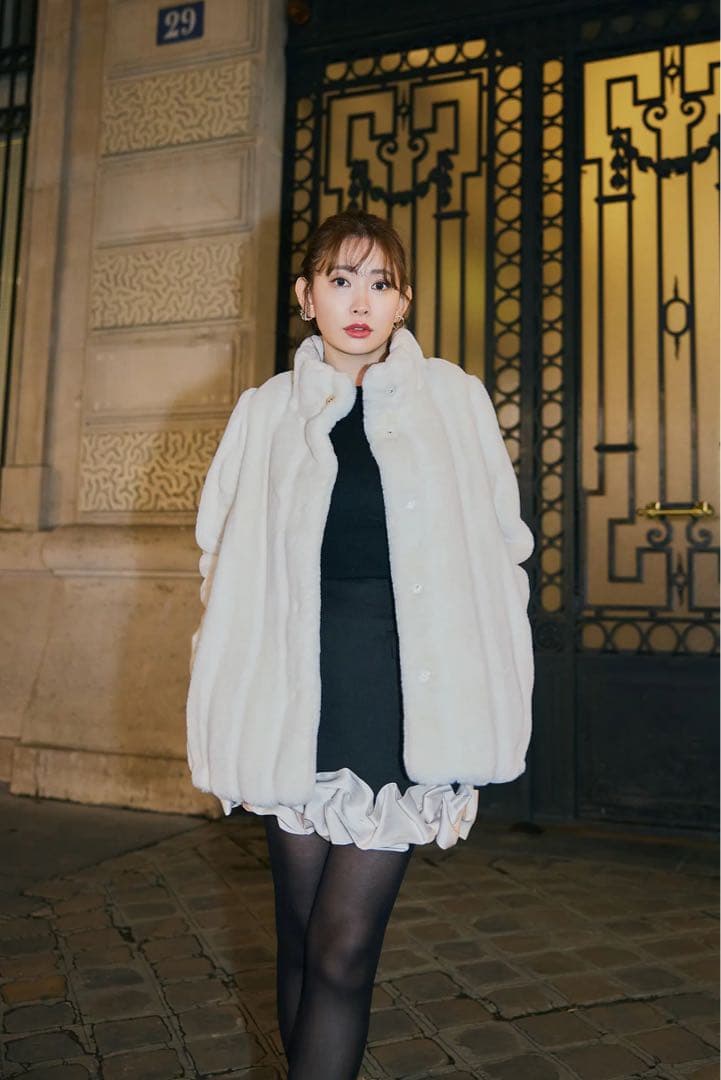 ジャケット・アウター Herlipto Winter Love Faux Fur Long Coat