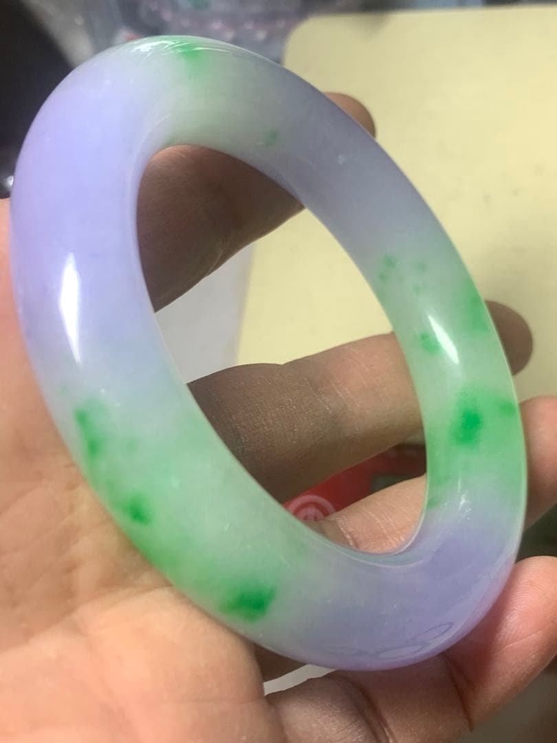 l*i様 絶品　ミャンマーラベンダー翡翠バングル６１ミリ