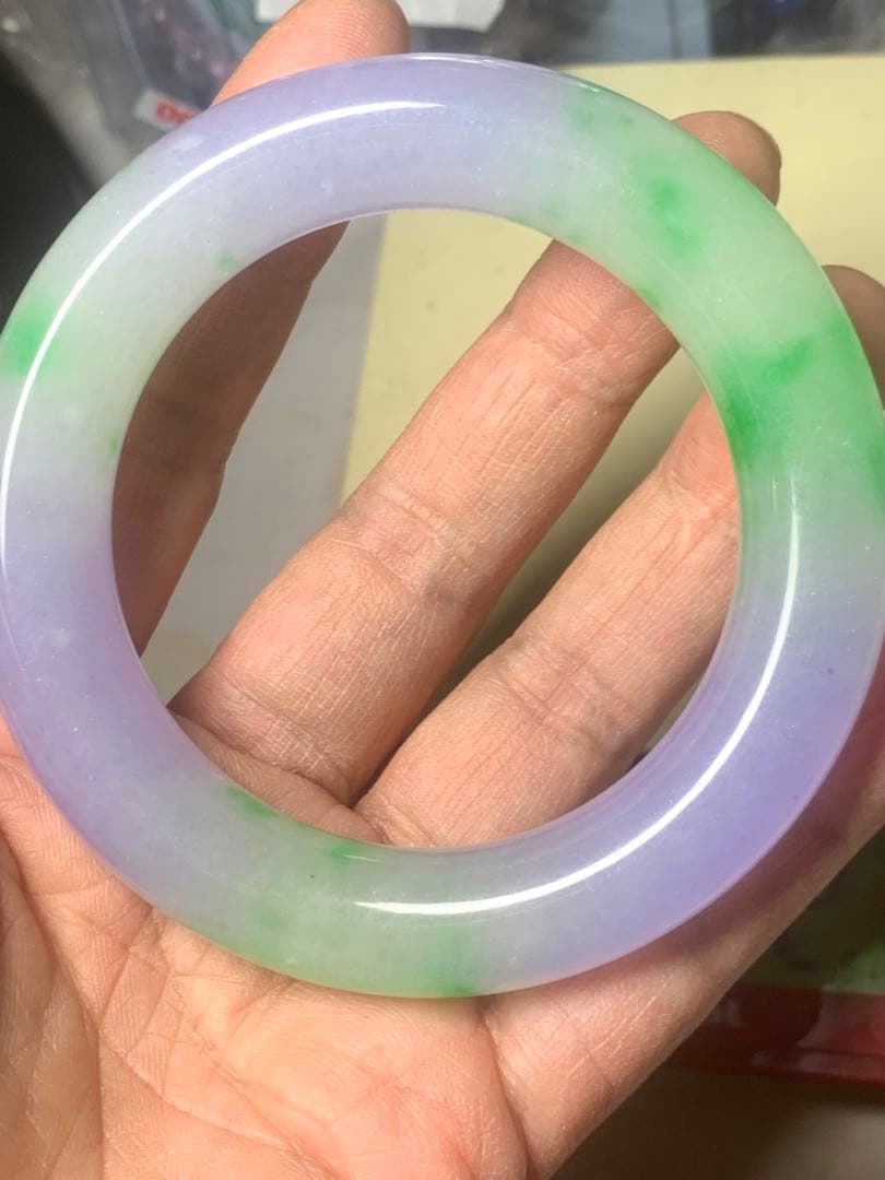 l*i様 絶品　ミャンマーラベンダー翡翠バングル６１ミリ