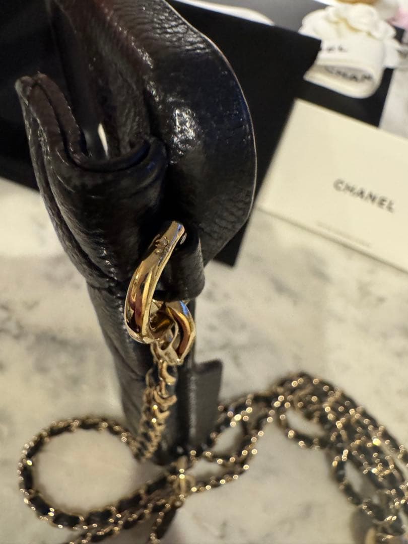 CHANEL ブラックレザー　キャビアスキン　 iPhoneケース