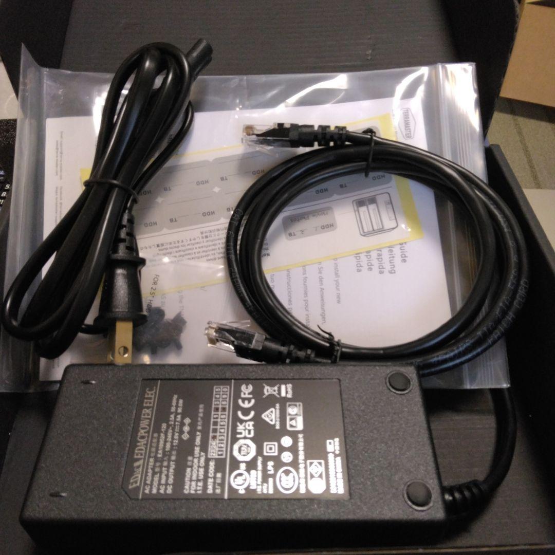 値下げ中、TERRAMASTER F4-425 NAS 4ベイ