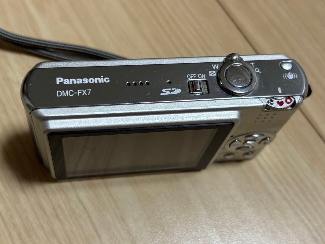 Panasonic DMC-FX7 コンパクトデジタルカメラ シルバー