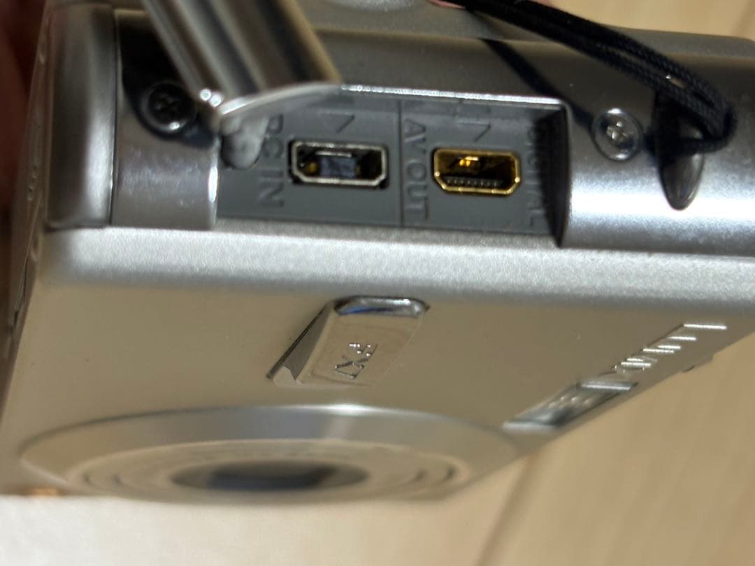 Panasonic DMC-FX7 コンパクトデジタルカメラ シルバー