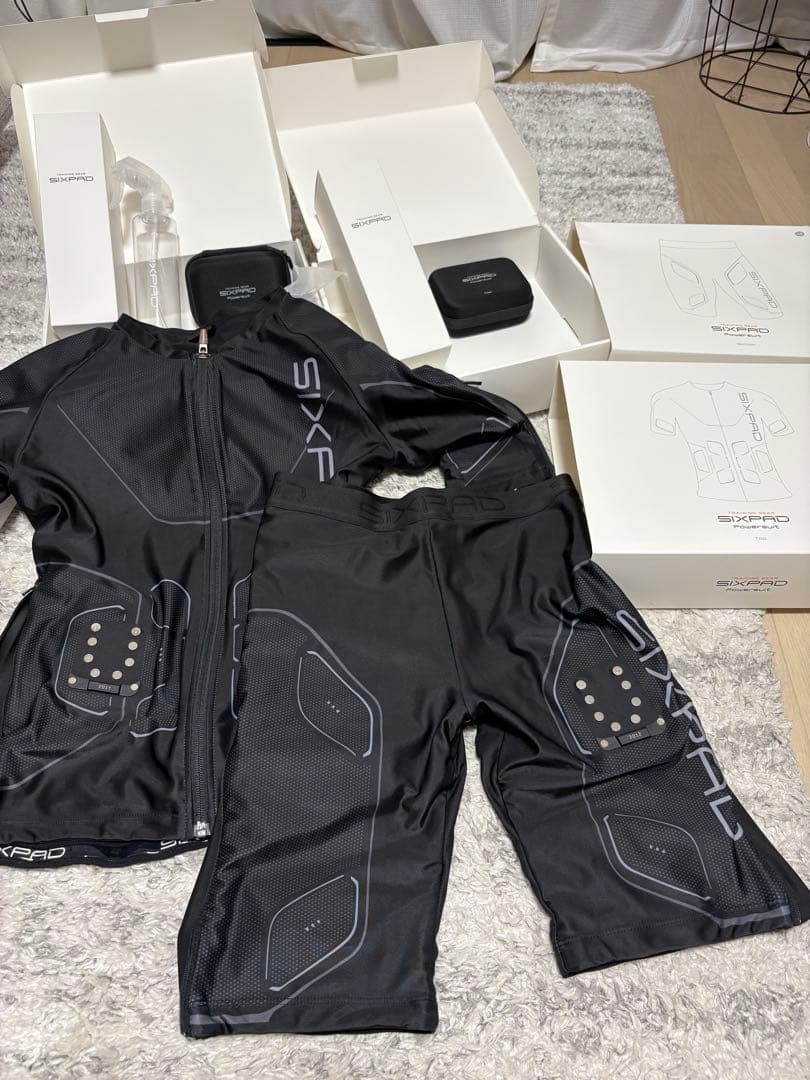 SIXPAD Powersuit EMSトレーニングスーツ